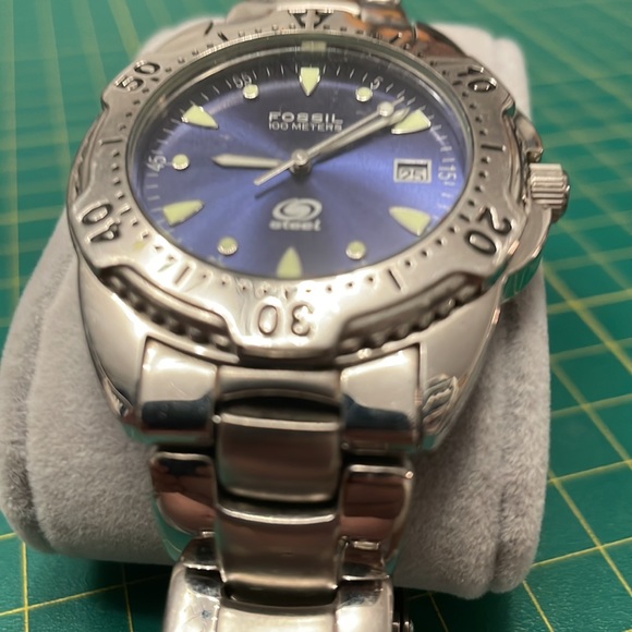 Fossil Blue 3-Hand Date Stainless Steel Men’s Watch - Picture 9 of 12